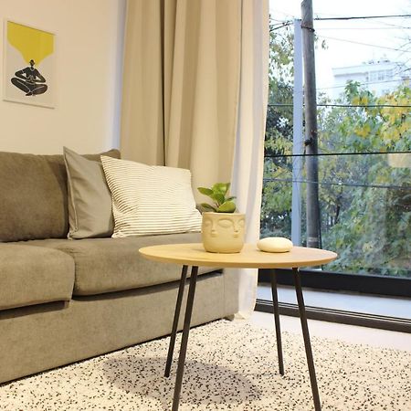Collective Urban Villa In Tirana Bagian luar foto